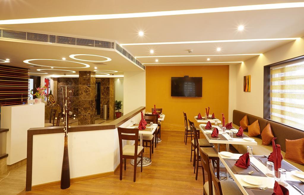 Aparthotel Golden Fruits Business 3*