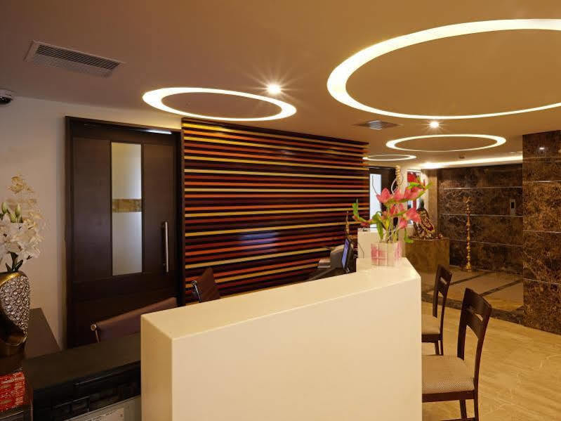 Golden Fruits Business Aparthotel 3*
